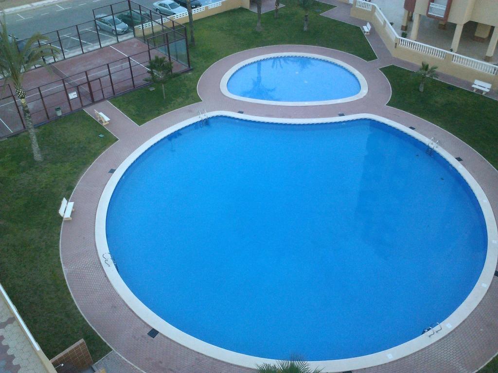 Apartamentos Turísticos Puerto Tomás Maestre La Manga del Mar Menor Habitación foto