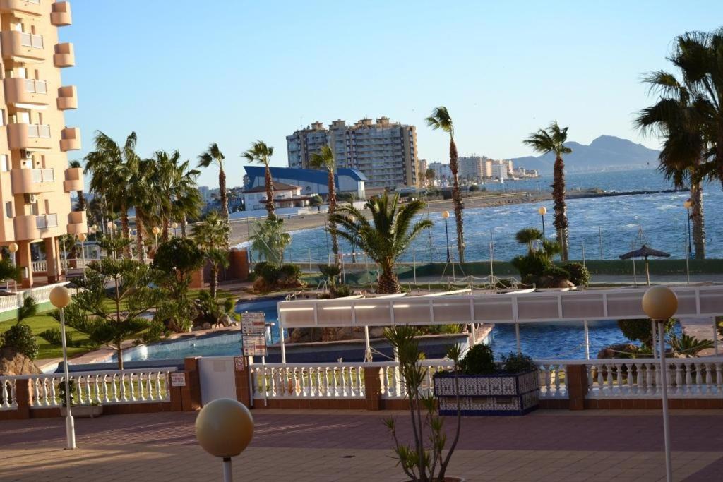 Apartamentos Turísticos Puerto Tomás Maestre La Manga del Mar Menor Exterior foto